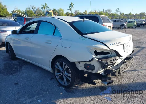 2015 Mercedes-Benz Cla 250 z USA, uszkodzony, nr VIN WDDSJ4EB6FN217531